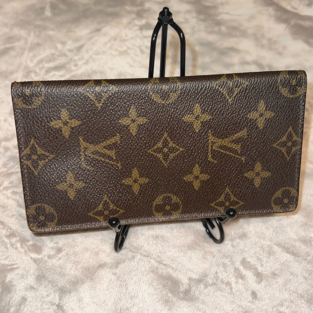 LOUIS VUITTON MONOGRAM CHECKBOOK WALLET